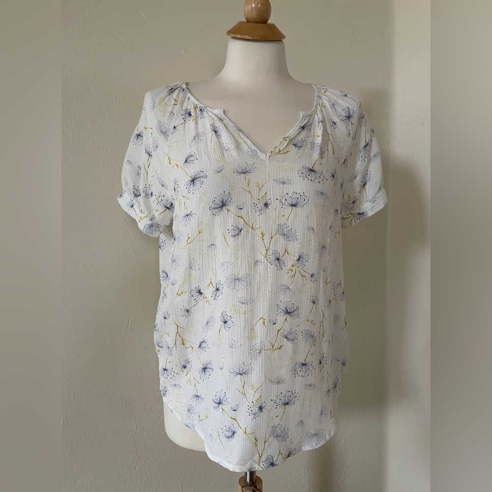 ANA A New Approach V-Neck Blouse – Size L | White & Blue Floral | Cap Sleeve